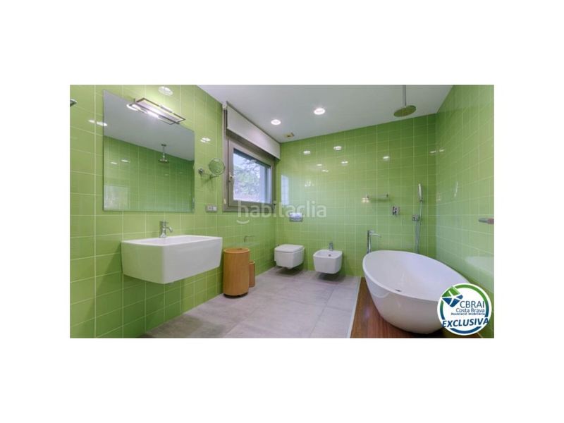Foto 8a68ed79-421a-47d9-b2e1-9640c9c94d1f. Chalet en calle rossello 8 casa de alto standing en la jonquera lujo entre montañas con piscina privada climatizada y vistas espectaculares en Jonquera (La)