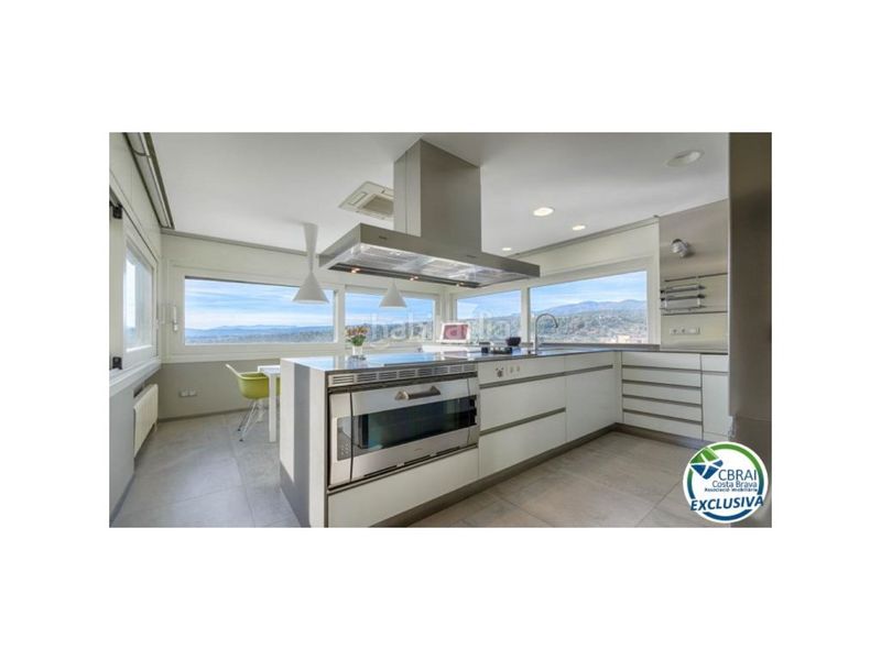 Foto ae0eb7b0-0296-4d89-87ba-8e7cf0ec47cf. Chalet en calle rossello 8 casa de alto standing en la jonquera lujo entre montañas con piscina privada climatizada y vistas espectaculares en Jonquera (La)