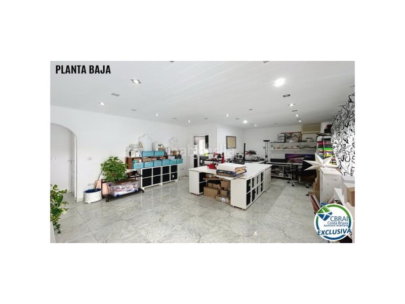Foto a3eda120-d245-4e46-b6b0-9e2cfaa4b655. Casa amb aparcament a Montgrí Empuriabrava