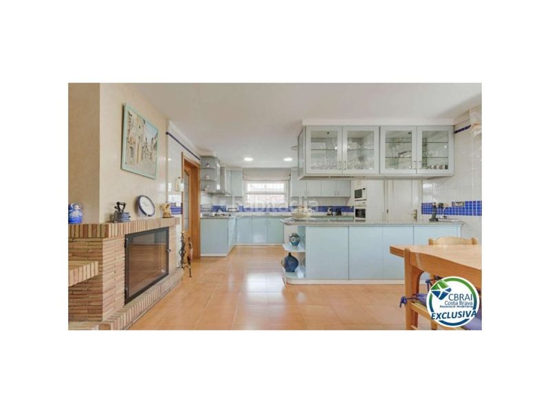 Foto 129a1bd7-d31a-429f-8ce9-1a0ddd621797. Casa amb aparcament a Nord Roses