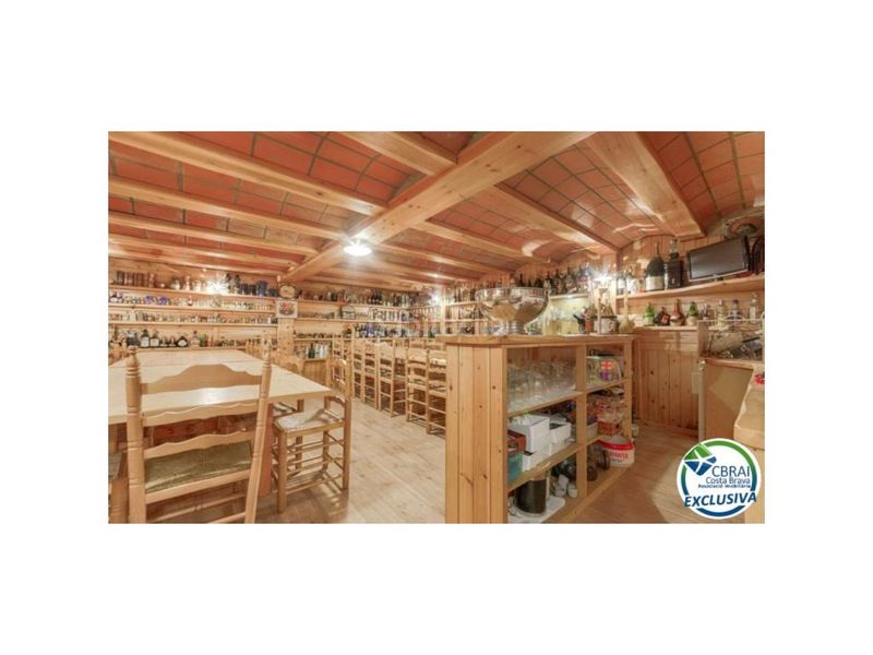 Foto 28ae60b9-20b3-4e40-8e91-fd778ecf4b57. Casa amb aparcament a Nord Roses