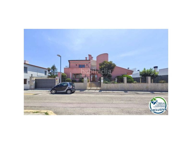 Foto 5740057e-f007-4c37-bc75-31b9efc93fe8. Casa amb aparcament a Nord Roses