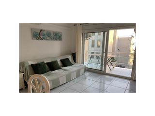 Appartement à Calle de joanot martorell 5. Bonito apartamento en rosas vista mar con licencia turistica