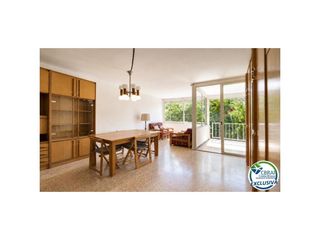 Flat in Avenida De La Riera De La Cuana 15