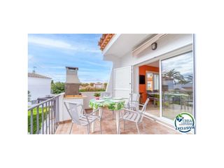 Pis  Carrer badia. Apartamento con terraza y parking exterior en excelente ubicació