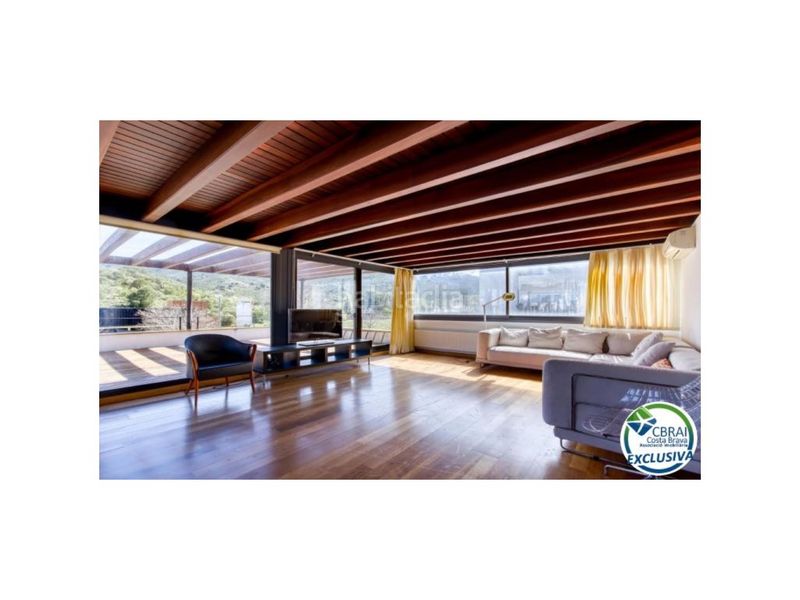 Foto 223b73fa-9081-4432-a8ab-5ad821ddd282. Casa a calle nuria 2 a La Vila Llançà