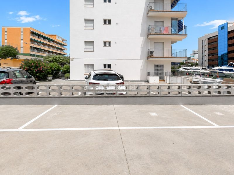 Foto f47e9676-077f-429a-a10f-523fa285b438. Pis amb aparcament a Santa Margarida Roses