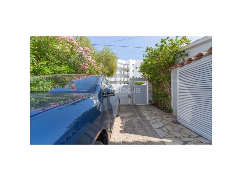 Foto afab60d6-d383-4939-b759-c7b0453eb2f0. Casa amb aparcament a Santa Margarida Roses