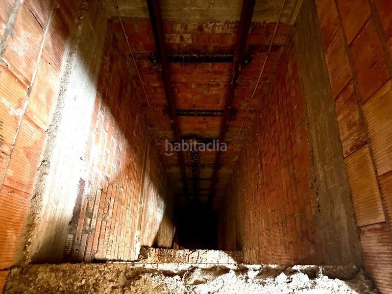 Foto f697ab5a-94b3-48f9-adac-a2b7b80913bb. Casa a Eixample-Horta Capallera Figueres