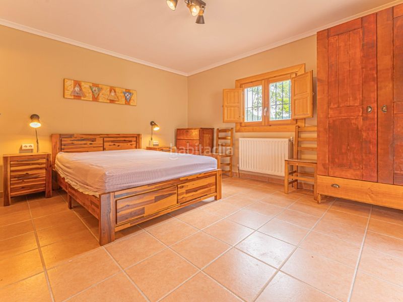 Foto 405fba29-d716-4be4-83de-325e4766f16b. Casa amb aparcament a Cabanelles