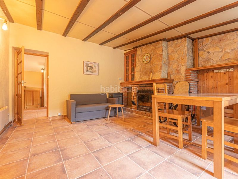 Foto 740c3964-5353-4e7e-b6dd-c704c7ad8bc0. Casa amb aparcament a Cabanelles