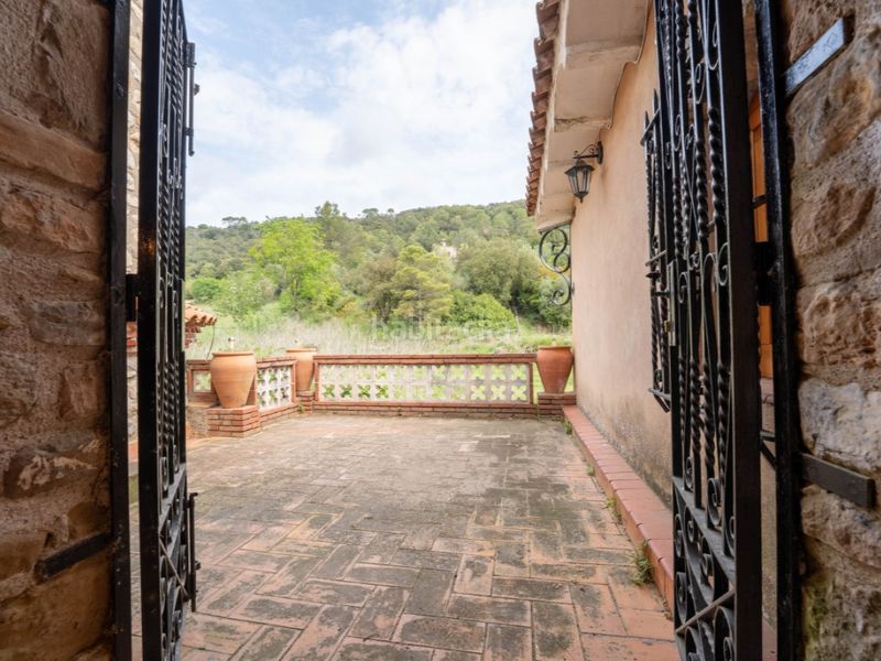 Foto ba0546bd-007b-4e37-a64b-f1361cb8e81a. Casa amb aparcament a Cabanelles