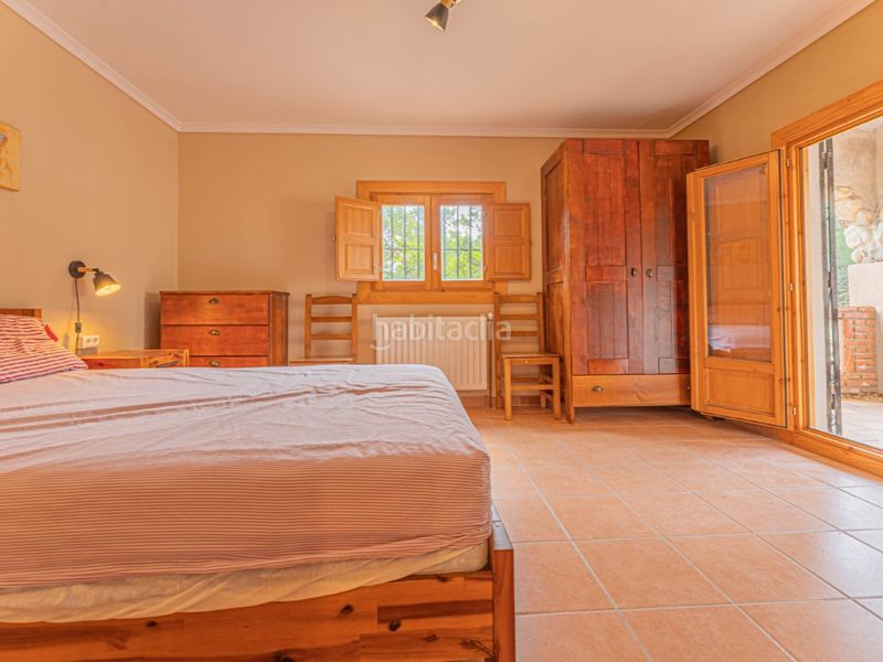 Foto be6c80d8-242d-4dad-89bf-1bfe4ba73f6b. Casa amb aparcament a Cabanelles