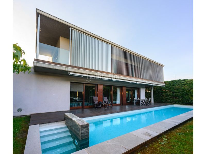 Foto 3de0a7d2-8103-47c9-a0f9-091ea74eb782. Casa amb aparcament a Parc Bosc-Castell Figueres