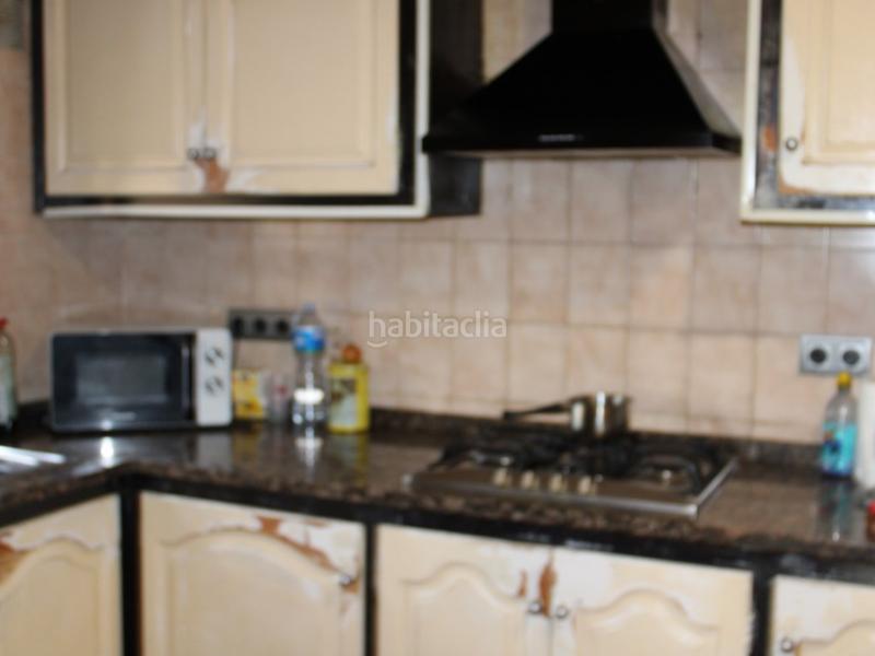 Foto a3cd51cc-67e1-4828-967c-ba53b69586bd. Casa en calle montseny-vul. 26 casa en venta en la bisbal dempordà en Forallac