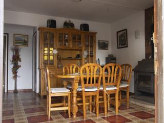 Xalet a Carrer velázquez 17. Casa en venta en lescala