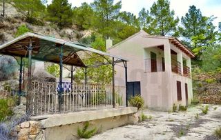 Masia  Partida casas d'arch. Casa de campo con parcela de 10.995 m en sella  para reformar