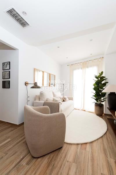 Foto b6f23729-f96f-41ac-9021-7803a4730565. Flat with heating terrace in Centre Sitges