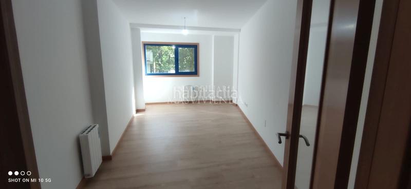 Foto 9ab5fc4d-4539-4eda-b11c-7b211cb7e29d. Pis amb aparcament a Soutomaior
