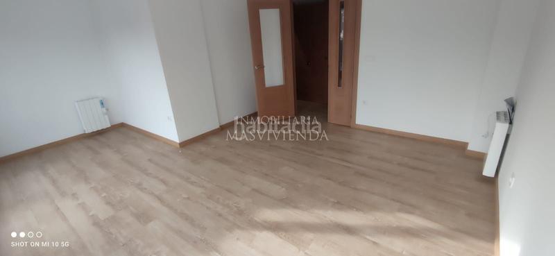 Foto aa0f9d87-54fa-4f02-b7db-ef8d3d280875. Pis amb aparcament a Soutomaior