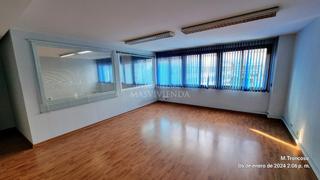 Location Bureau  Coruña. Luminosa oficina en calle coruña, frente a hacienda