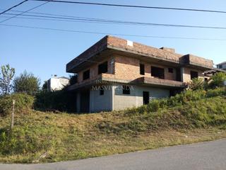 Casa  Das cruces. Interesante estructura par terminar en mos  herville