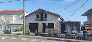 Casa  N/a. Interesante casa en cartelle ourense.