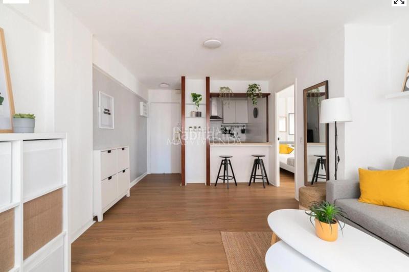 Foto a518fa42-5e1e-48c4-9b1c-c1a9c0165b76. Alquiler piso precioso apartamento en pleno centro impecable en Vigo