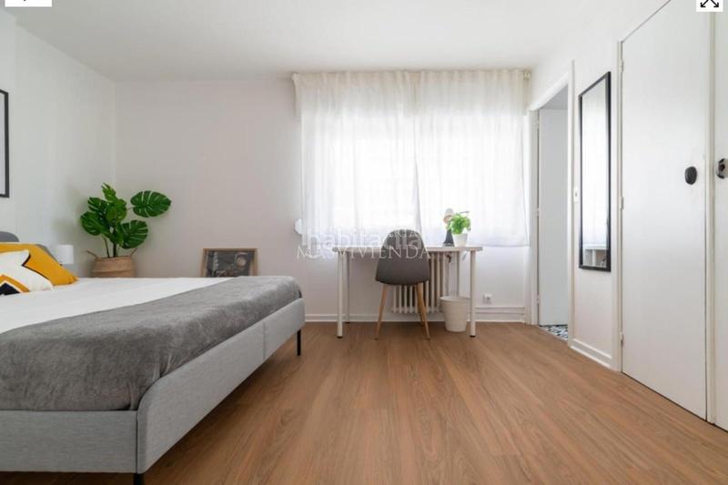 Foto b641e919-bf25-4080-bcf9-8fc4d0e6927e. Alquiler piso precioso apartamento en pleno centro impecable en Vigo