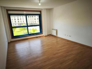 Appartement  Castelao. Seminuevo y espacioso piso en arcade con vistas despejadas y 1 p