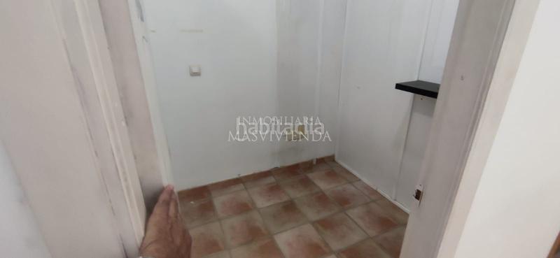 Foto e416fb3b-6e00-4c15-a0a0-9001b53b4554. Local comercial interesante local comercial en martínez echegaray en Vigo