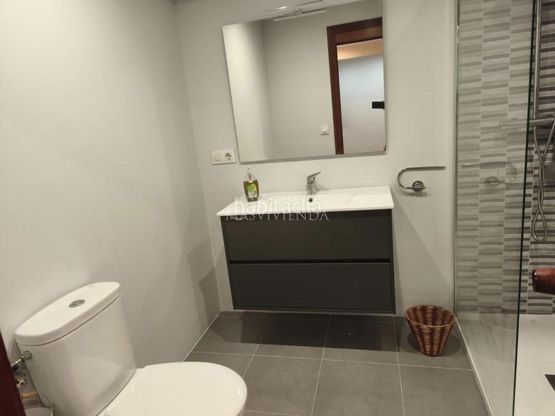 Foto 1426593a-ec67-4c27-8e2b-d65b994a4f0d. Affitto ufficio in Camelias - Pi y Margall Vigo