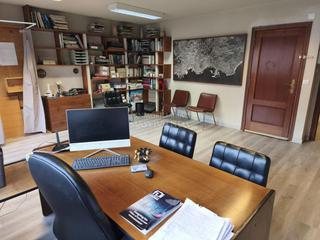 Location Bureau  Camelias. Práctica oficina en camelias