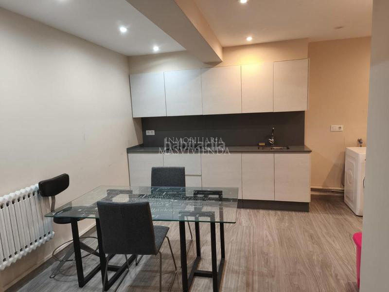 Foto 1e9e1416-3eed-4b7b-a816-63089cd7ae52. Location bureau dans Camelias - Pi y Margall Vigo