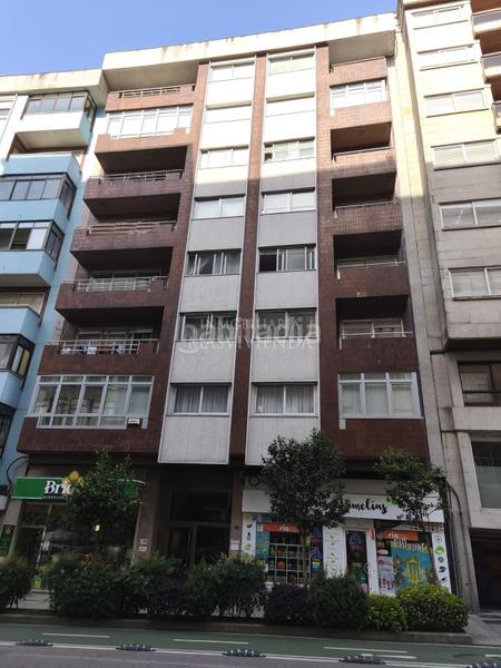 Foto 52fb6d6c-c1b8-408b-8bd6-3d59f3a55654. Location bureau dans Camelias - Pi y Margall Vigo
