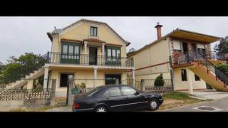 Chalet  N/a. Espectacular chalet con piscina en salceda de caselas