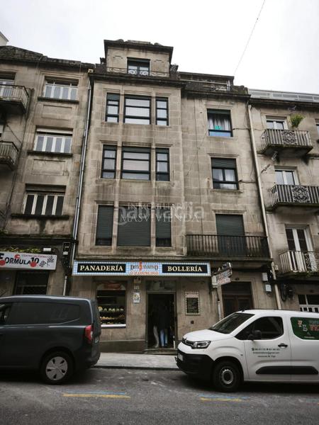 Foto cf844765-bb4f-4106-b896-bd339ef975bd. Edificio  en pleno centro en Plaza España - Corte Inglés Vigo