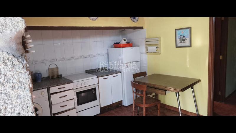 Foto 79330273-c5d1-484a-9be0-b8b0cf368d91. Casa a Covelo (O)