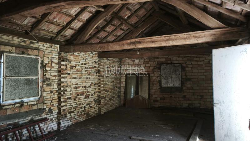 Foto c98627af-42c2-4f13-b1fb-1cb85f369965. Casa a Covelo (O)