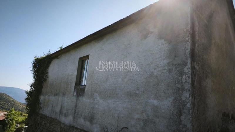 Foto ef21c867-5241-49d3-82f5-2b1b1d02e690. Casa a Covelo (O)