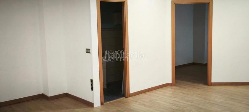 Foto 17da21c6-8cba-40ae-a2a1-83f8482fff1e. Local comercial a O Castro Vigo