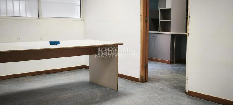 Foto cb52d5fe-776c-4981-b2aa-b83f28435bd0. Local comercial a O Castro Vigo