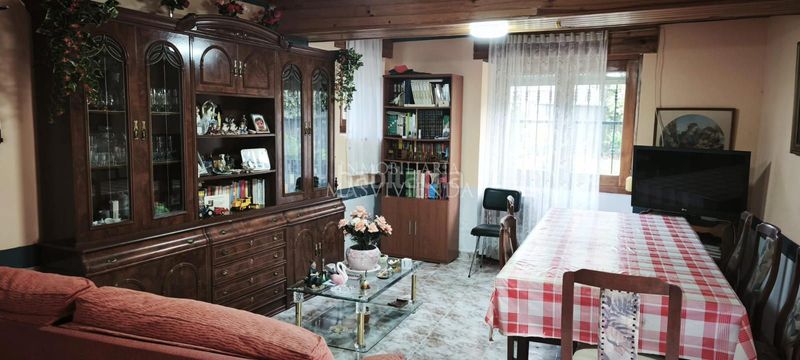 Foto 1d1a30ef-4dc2-49f8-a088-e36632fa4a27. Casa a Crecente