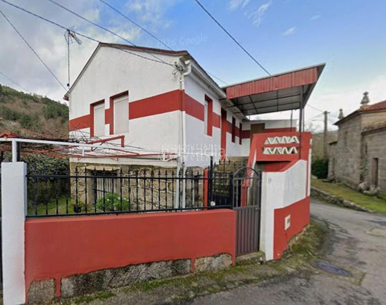 Foto e944fecb-aaf6-44f9-8a1a-23d7f4d4b29c. Casa a Crecente