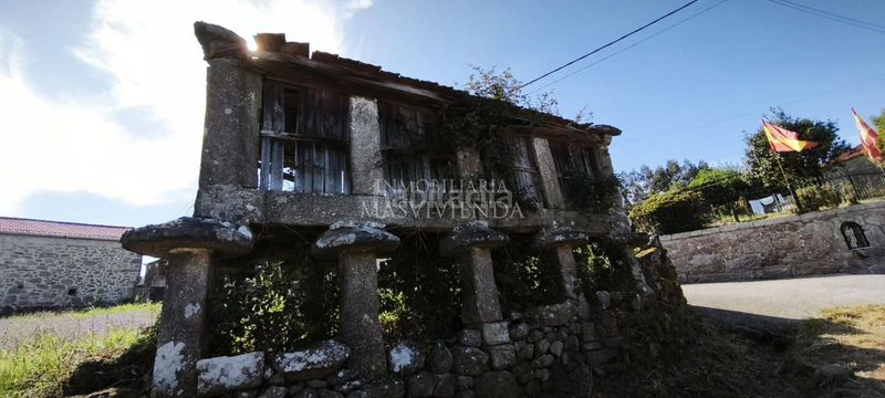Foto 2487c885-2f24-43f4-a741-b34cbbc33ea6. Terreny residencial a Lama (A)
