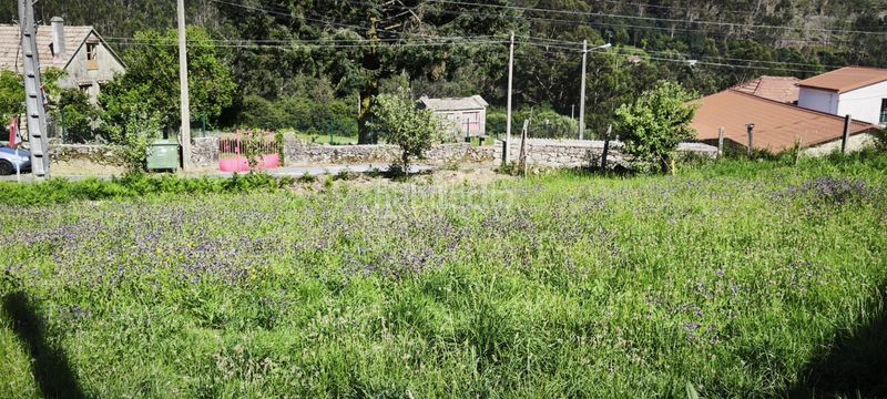Foto fefc3298-f4d1-4319-9152-cc35170d4375. Terreny residencial a Lama (A)