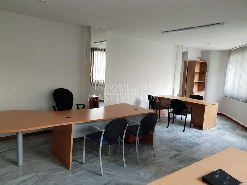 Foto 4310bf21-a125-4a23-8743-b03166491410. Affitto ufficio in Centro - Areal Vigo