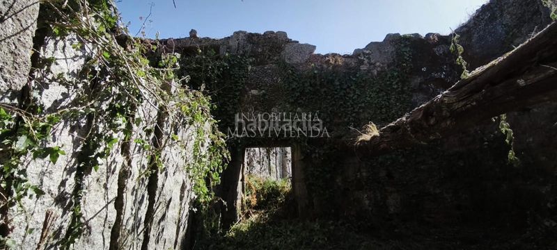 Foto aed9c7f0-9394-4b72-9eb6-8ec45defbebf. Finca rústica a Salceda de Caselas