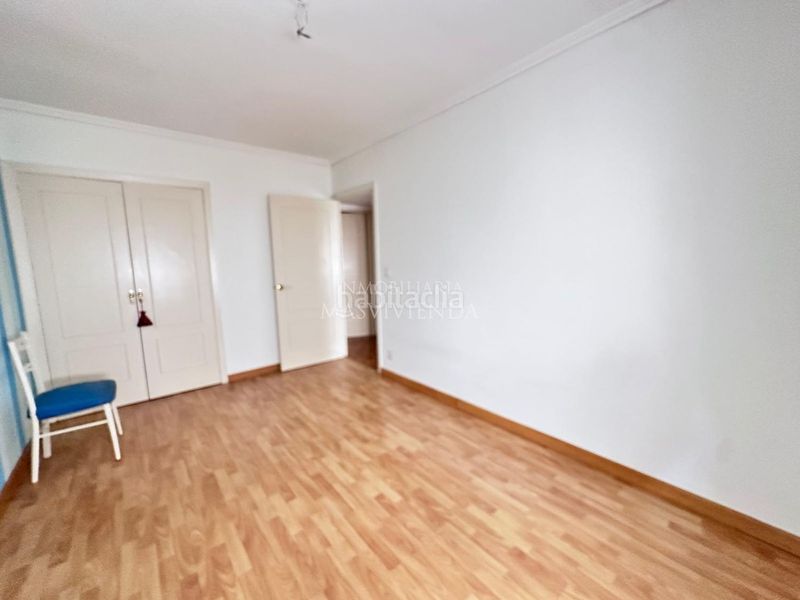 Foto 9a293754-18cc-4dca-a622-1fbf7700a7ee. Flat with parking in O Castro Vigo
