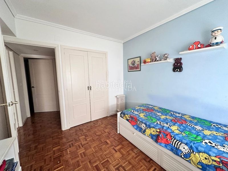 Foto dc925f3c-47c2-4d53-ab11-a055b46e44e0. Flat with parking in O Castro Vigo